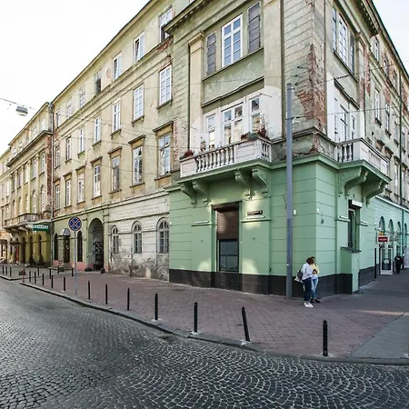 Apartment Класична Стильна 3-Кім. Квартира На Театральній